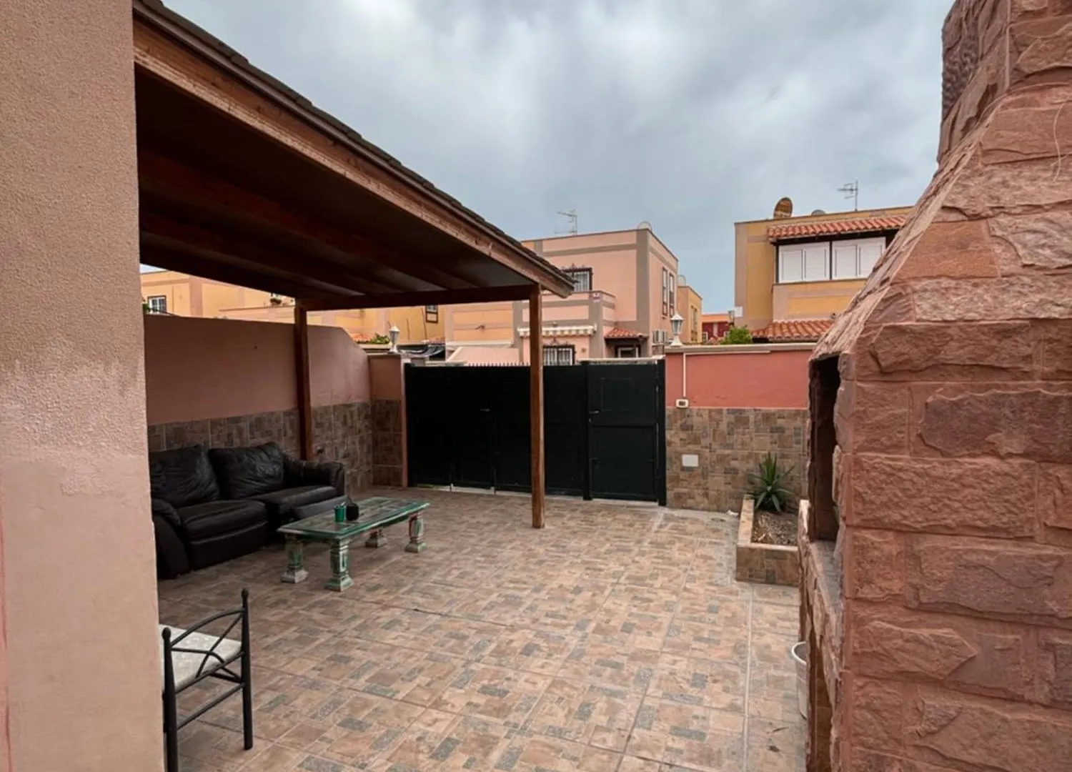 בית נופש ארונה Reola Home
